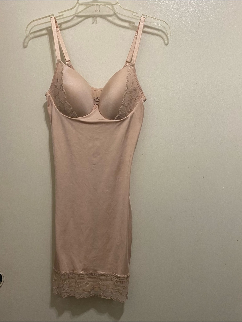 Assets By Spanx M Medium Womens Slip Nude Beige Lace Trim Padded Cups Red Hot